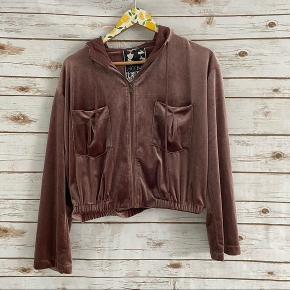 Young, Fabulous, & Broke Pink Cropped Velour Zip Hoodie Sweater Size Small - Picture 2 of 5